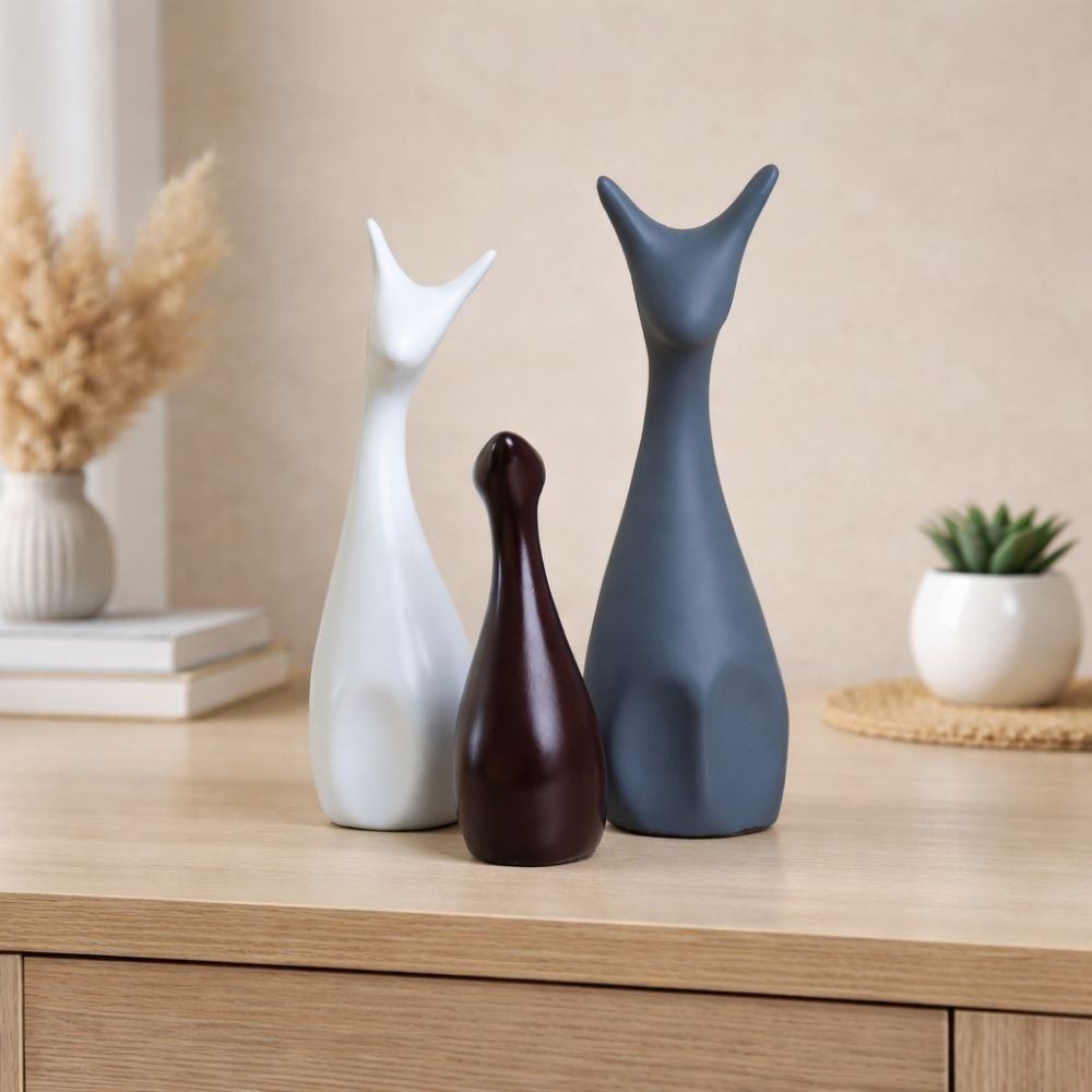 Cat Figurine Decorative Sculpture